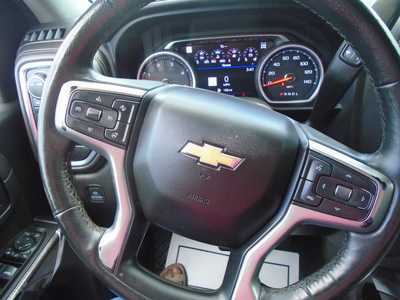 2022 Chevrolet 3500 Crew Cab, $58995. Photo 8