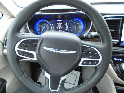 2023 Chrysler Pacifica, $31995. Photo 8