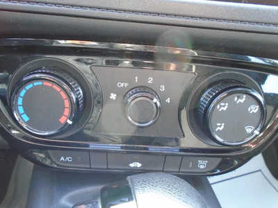 2021 Honda HR-V, $20995. Photo 11