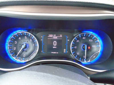 2018 Chrysler Pacifica, $7995. Photo 7