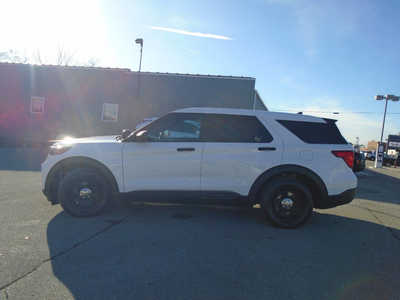 2021 Ford Explorer, $19995. Photo 4