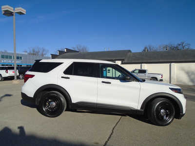 2021 Ford Explorer, $19995. Photo 5