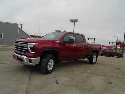 2024 Chevrolet 2500 Crew Cab, $70995. Photo 3