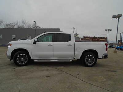 2024 Chevrolet 1500 Crew Cab, $49995. Photo 4