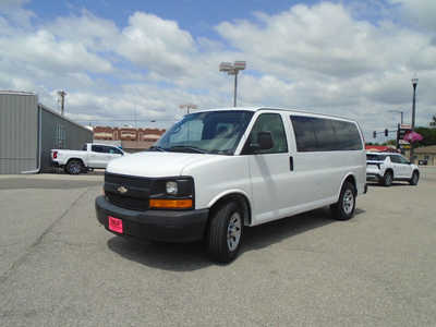 2009 Chevrolet Van,Passenger, $10995. Photo 3