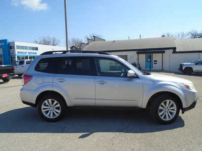 2011 Subaru Forester, $3995. Photo 5