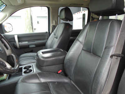 2008 Chevrolet 1500 Crew Cab, $5995. Photo 5