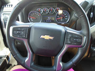 2022 Chevrolet 1500 Crew Cab, $35995. Photo 8