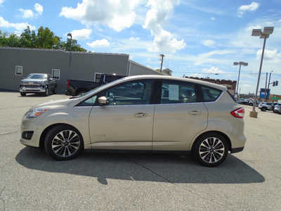 2018 Ford C-MAX, $12995. Photo 4