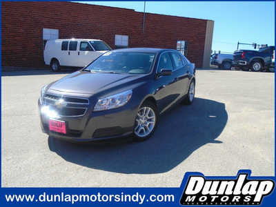2013 Chevrolet Malibu, $3495. Photo 1