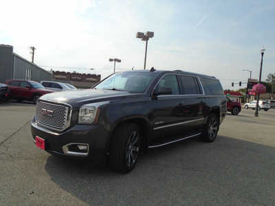 2017 GMC Yukon XL, $23495. Photo 3