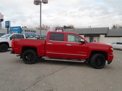 2017 Chevrolet 1500 Crew Cab, $25995. Photo 5