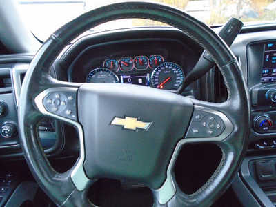 2017 Chevrolet 1500 Crew Cab, $25995. Photo 8