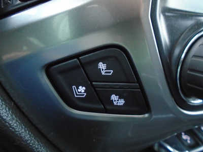 2017 Chevrolet 1500 Crew Cab, $25995. Photo 9