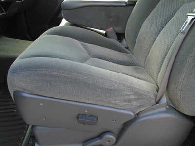 2005 Chevrolet 1500 Crew Cab, $12995. Photo 10