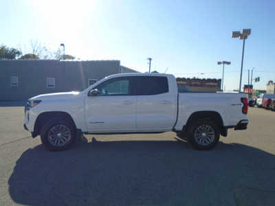 2024 Chevrolet Colorado Crew Cab, $38995. Photo 4