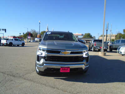2023 Chevrolet 1500 Crew Cab, $43995. Photo 2