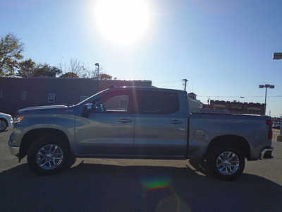 2023 Chevrolet 1500 Crew Cab, $43995. Photo 4