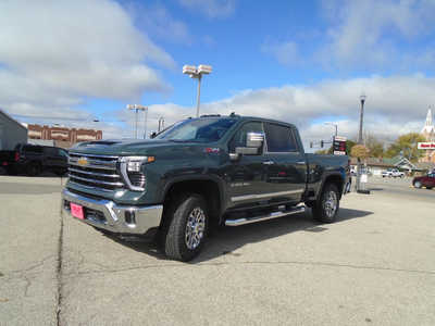 2025 Chevrolet 2500 Crew Cab, $64995. Photo 3