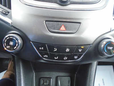 2019 Chevrolet Cruze, $0. Photo 10