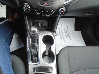 2019 Chevrolet Cruze, $0. Photo 11