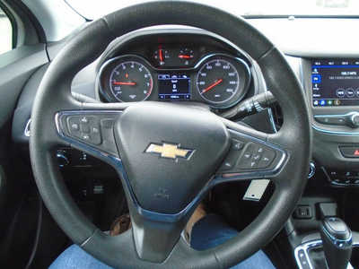 2019 Chevrolet Cruze, $0. Photo 6