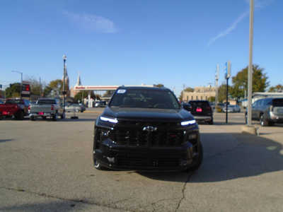 2025 Chevrolet Traverse, $53995. Photo 2