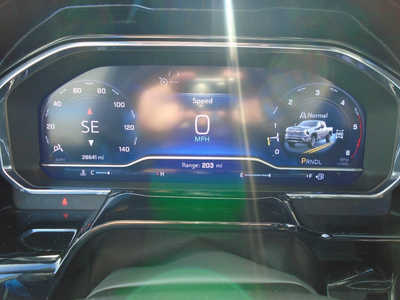 2025 Chevrolet 2500 Crew Cab, $74995. Photo 7