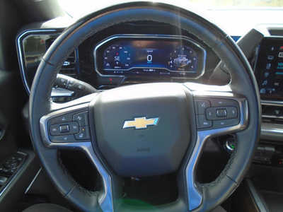 2025 Chevrolet 2500 Crew Cab, $74995. Photo 8