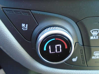 2019 Chevrolet Equinox, $16995. Photo 12