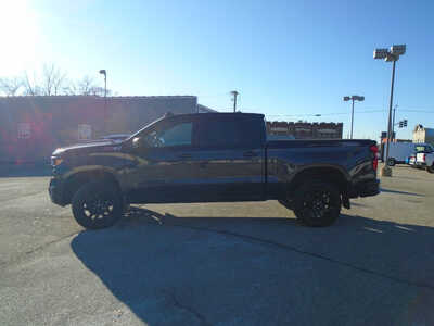 2023 Chevrolet 1500 Crew Cab, $40995. Photo 4