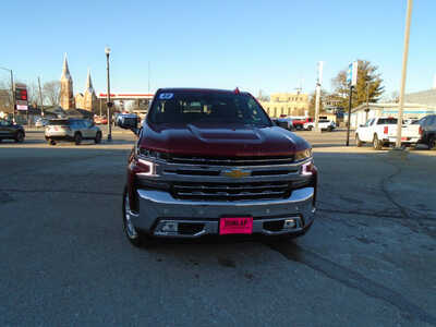 2022 Chevrolet 1500 Crew Cab, $28995. Photo 2