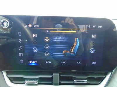 2026 Chevrolet Equinox, $33995. Photo 11