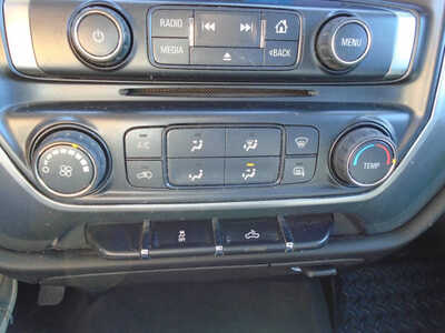 2017 Chevrolet 1500 Crew Cab, $10995. Photo 12