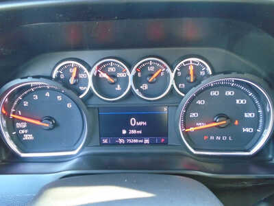 2021 Chevrolet 1500 Crew Cab, $33995. Photo 7