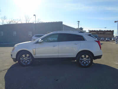 2015 Cadillac SRX, $9495. Photo 4