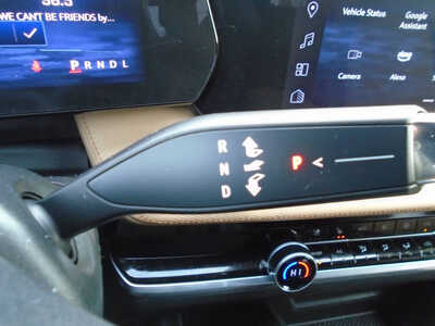 2025 Chevrolet Equinox, $34495. Photo 9