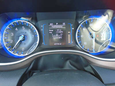 2023 Chrysler Voyager, $24995. Photo 7