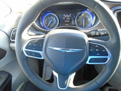 2023 Chrysler Voyager, $24995. Photo 8