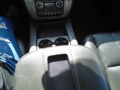 2008 GMC 1500 Crew Cab, $9995. Photo 10