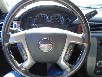 2008 GMC 1500 Crew Cab, $9995. Photo 8