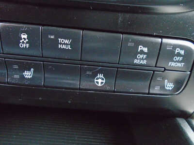 2015 RAM 1500 Crew Cab, $15995. Photo 11