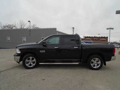 2015 RAM 1500 Crew Cab, $15995. Photo 4