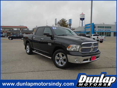 2015 RAM 1500 Crew Cab, $15995. Photo 1