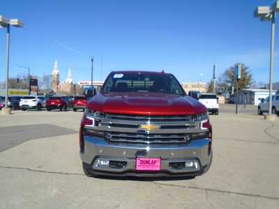 2021 Chevrolet 1500 Crew Cab, $35995. Photo 2