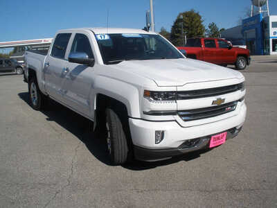2017 Chevrolet 1500 Crew Cab, $0. Photo 3