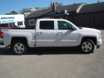 2017 Chevrolet 1500 Crew Cab, $0. Photo 5