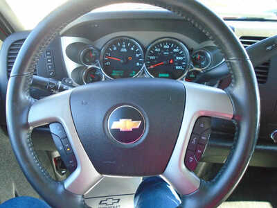 2013 Chevrolet 1500 Crew Cab, $9995. Photo 8