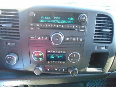 2013 Chevrolet 1500 Crew Cab, $9995. Photo 9