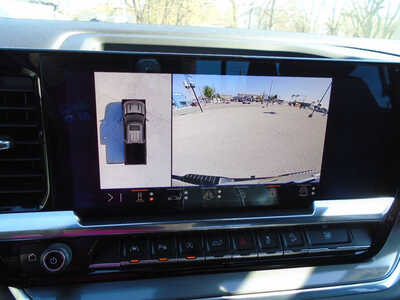 2024 Chevrolet 1500 Crew Cab, $63995. Photo 12
